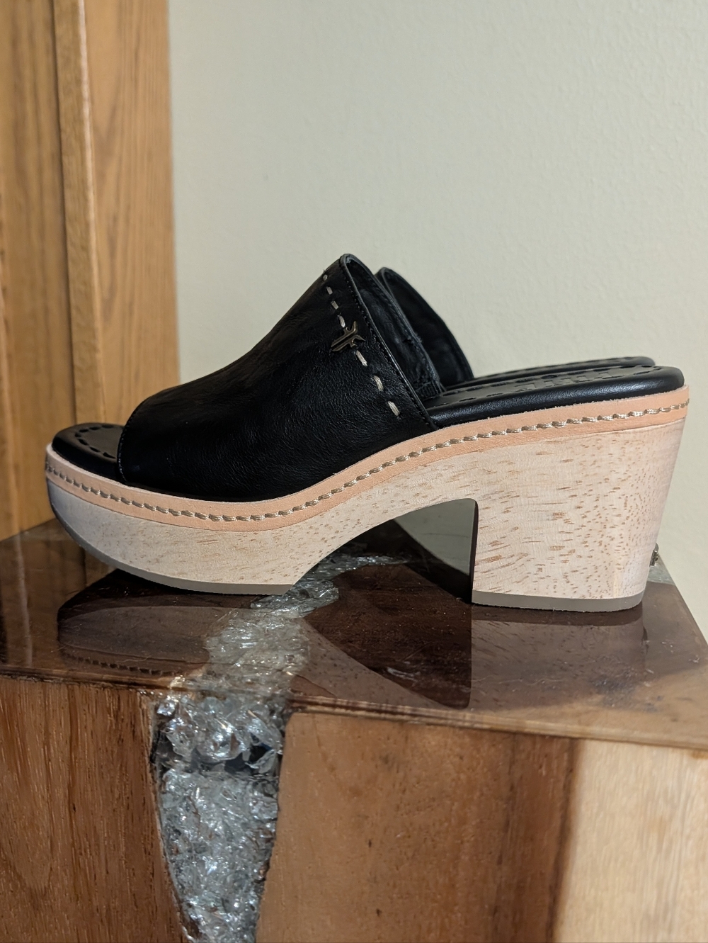 Frye Hazel 2 Platform Slides sz 8 in Black Leather & Natural Wood - Picture 13 of 16